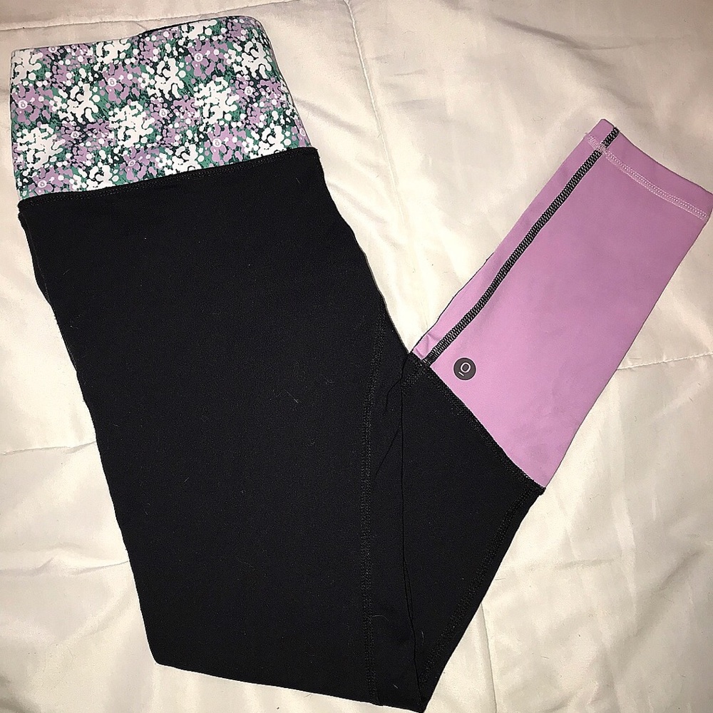 Small black dōterra leggings